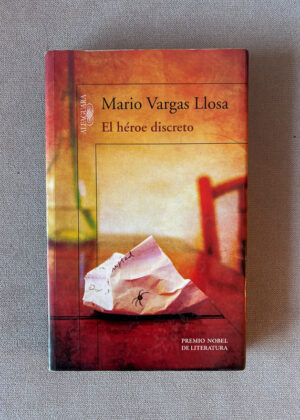 El héroe discreto