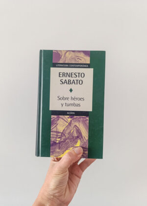 Sobre héroes y tumbas